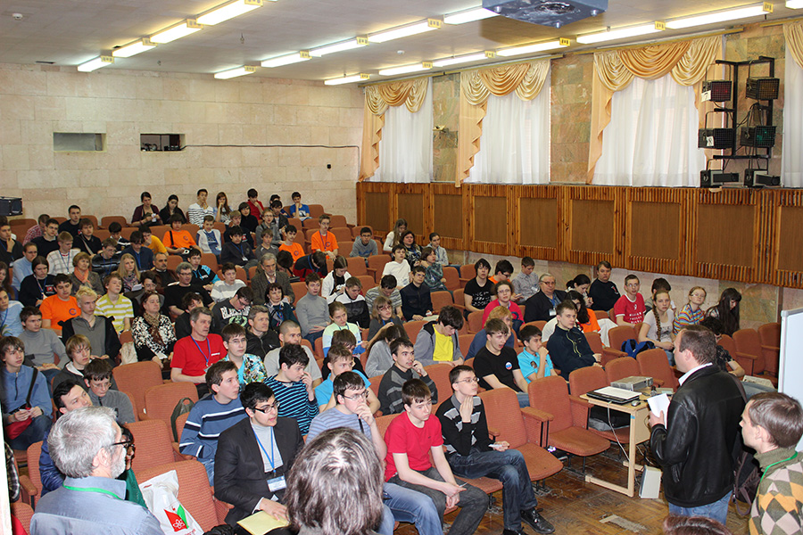 Заключительный этап всероссийской олимпиады школьников по математике в Сарове 2013_355